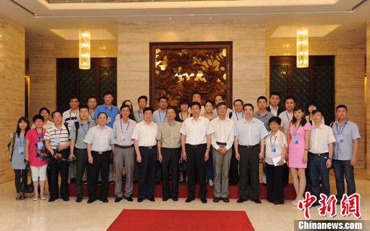 15������ý��߲�۽����Ͽ����;���