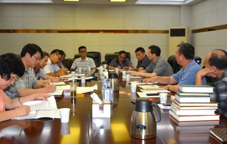 �������Ȱ�ڶ��֡���������־�����빤����϶�