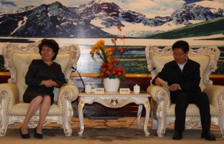 �������ξ�ίԱ�Ŵ��ͻ�����Ȱ�������Ԯƽ