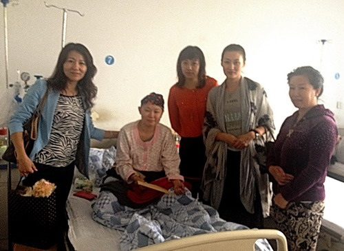 ����������������������ƿ�����ز�������Ů