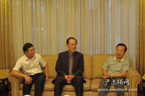 广东省侨办会见新加坡科技界人士鼓励其来华办学