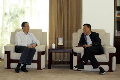 广州市官员邀请林军出席首届世界广府人恳亲大会