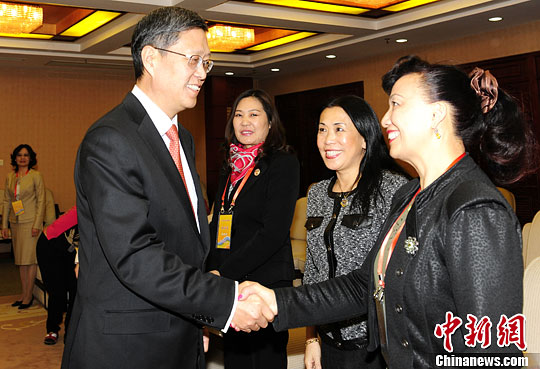 ���Ƿǻ�����Ļ��й�֮�á���Ħ��