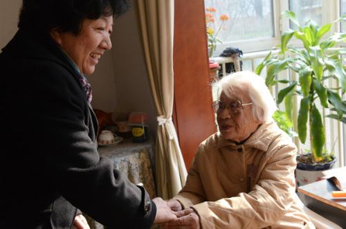 李昭玲慰问困难归侨继续关注困侨诉求协调解决