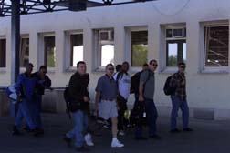 99052402a.jpg (14048 bytes)