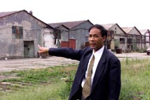 99060911.jpg (15811 bytes)